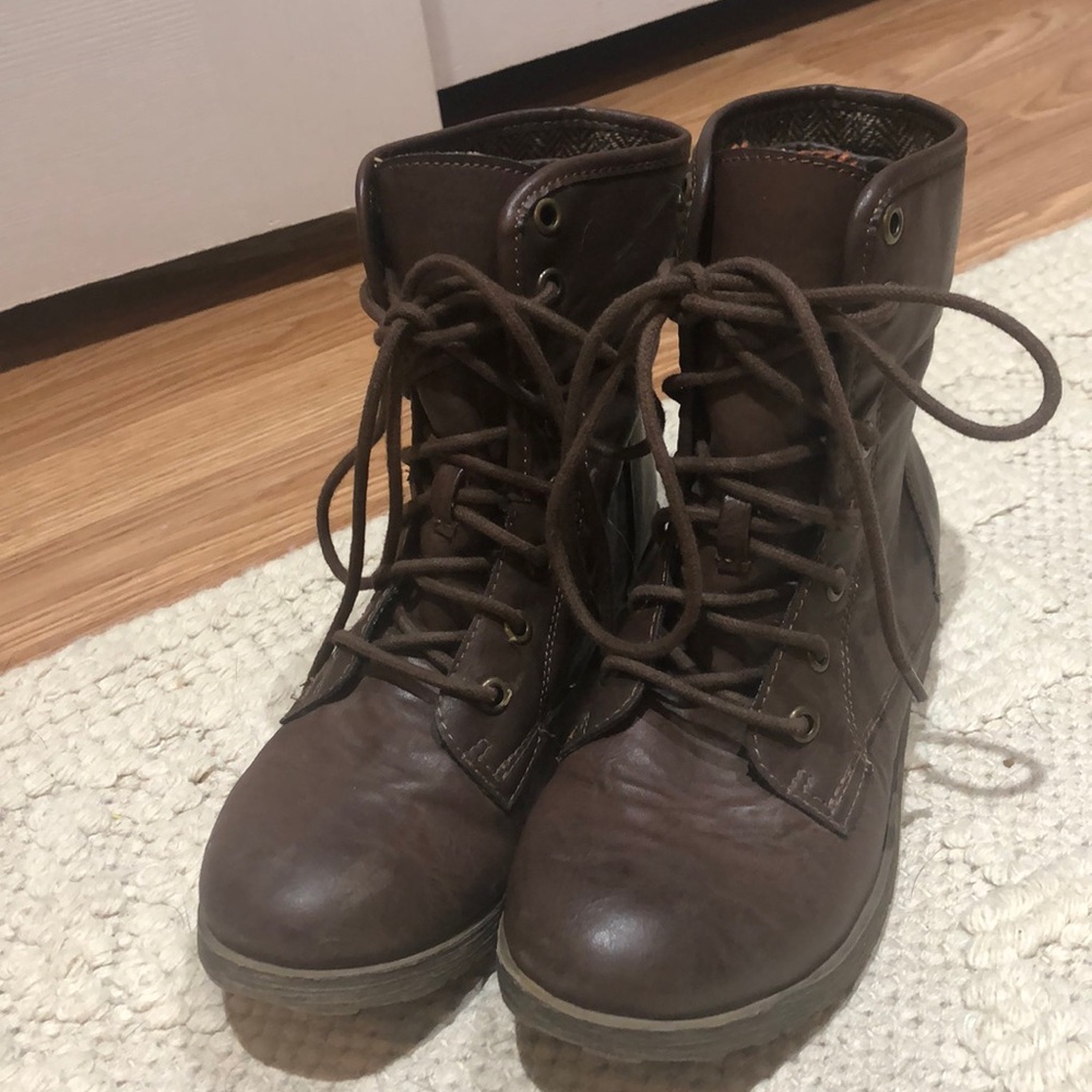 Brown cobalt boots
